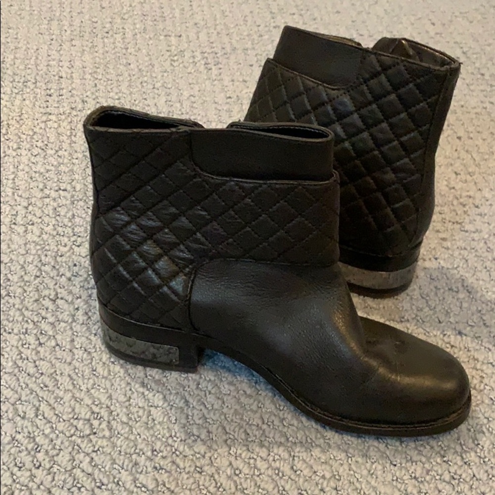 Amazing Booties - image 2